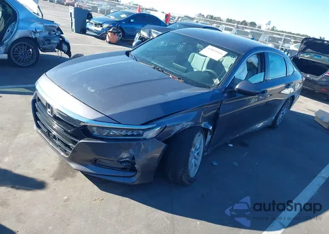 2020 Honda Accord Lx z USA, uszkodzony, nr VIN 1HGCV1F12LA099148